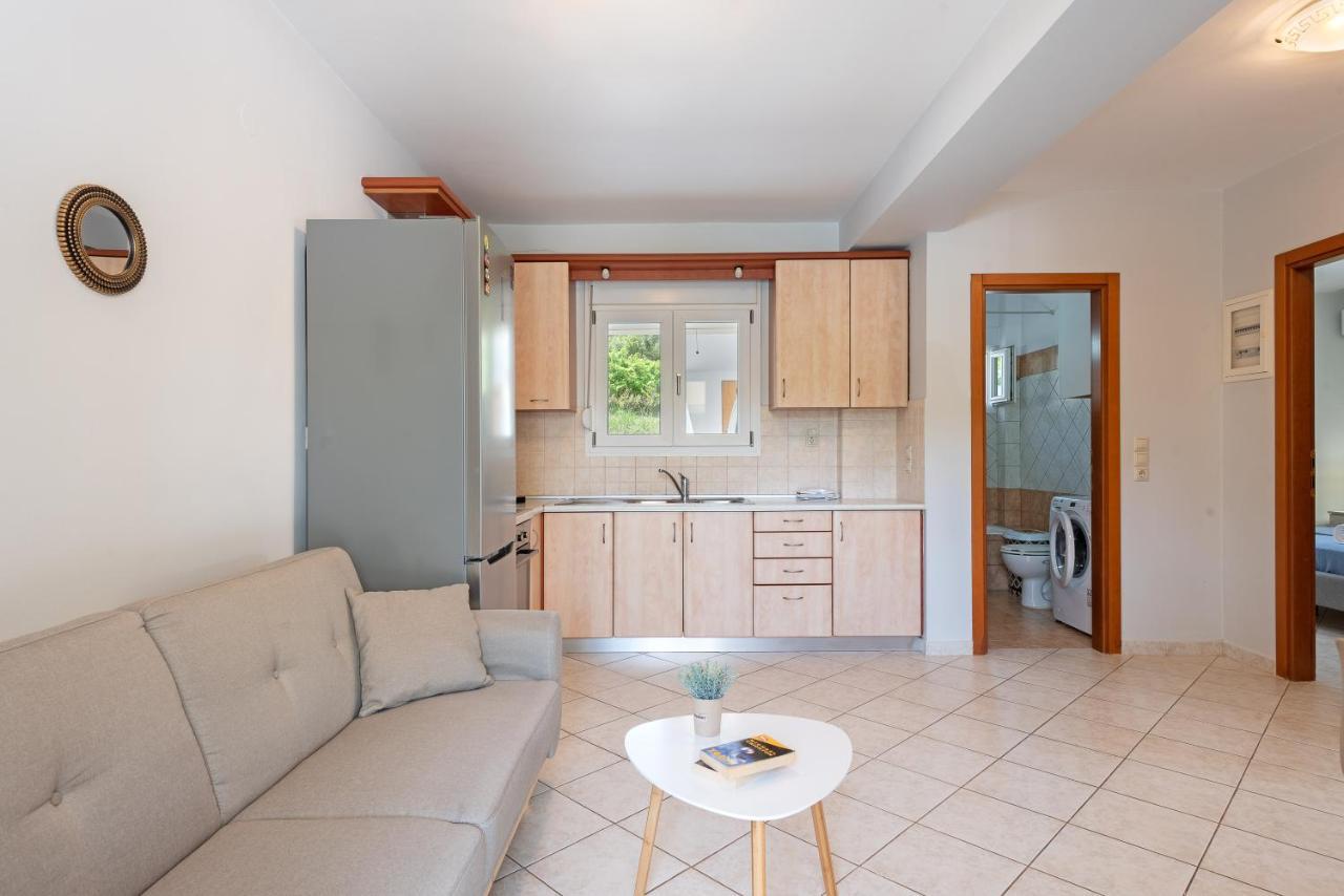 Lagadi Apartment 8 ลาสซี ภายนอก รูปภาพ